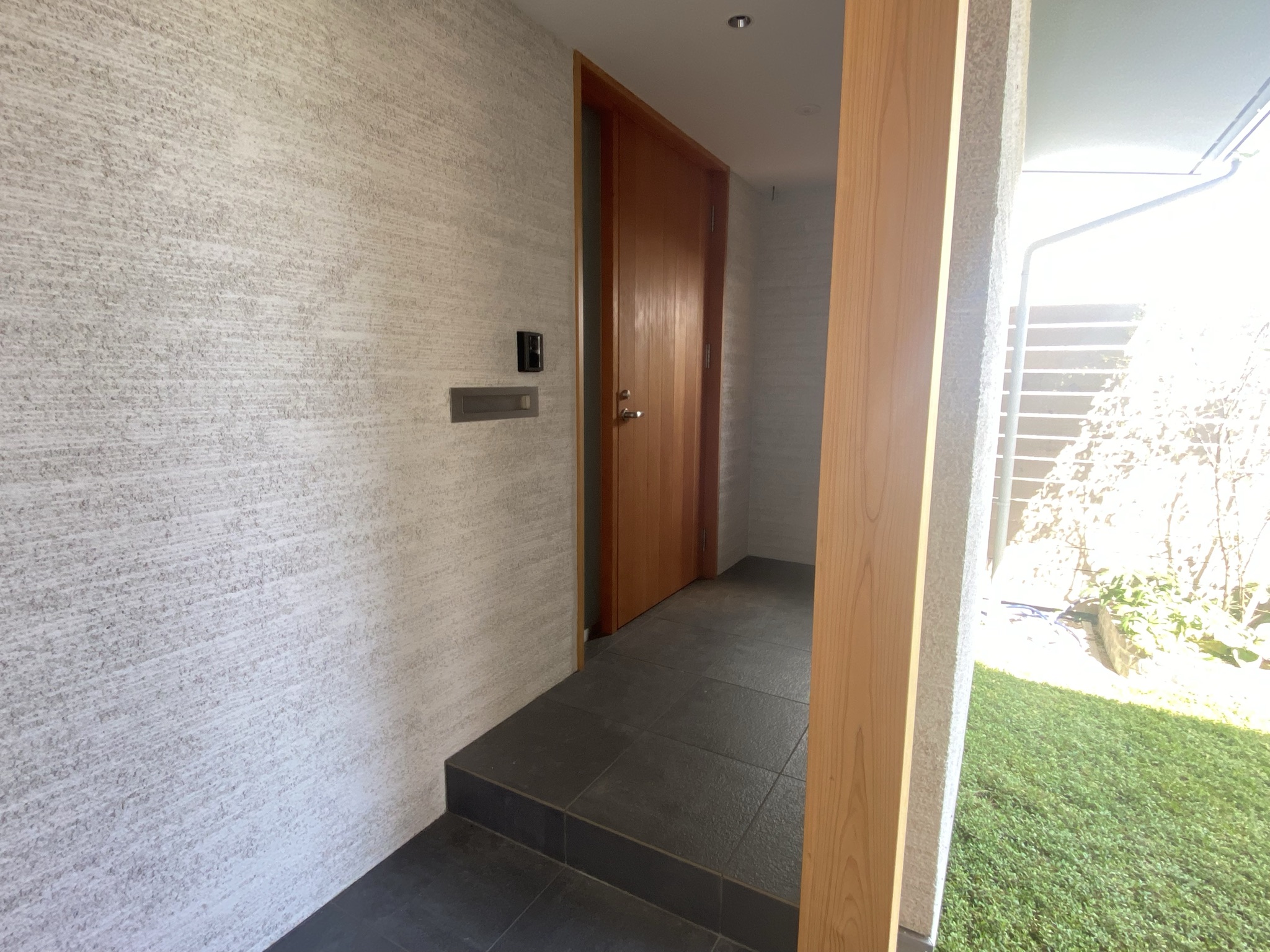 そとん壁販促サイトに扇園の家が掲載！