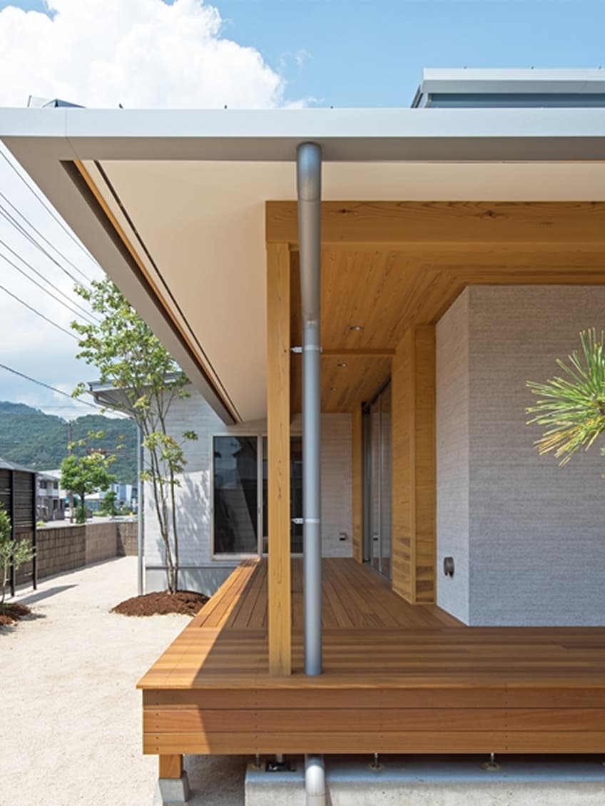 ４世代がバリアフリーに暮らす、ゆったり平屋