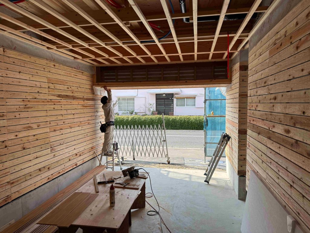 化粧板貼り＠庚午の家