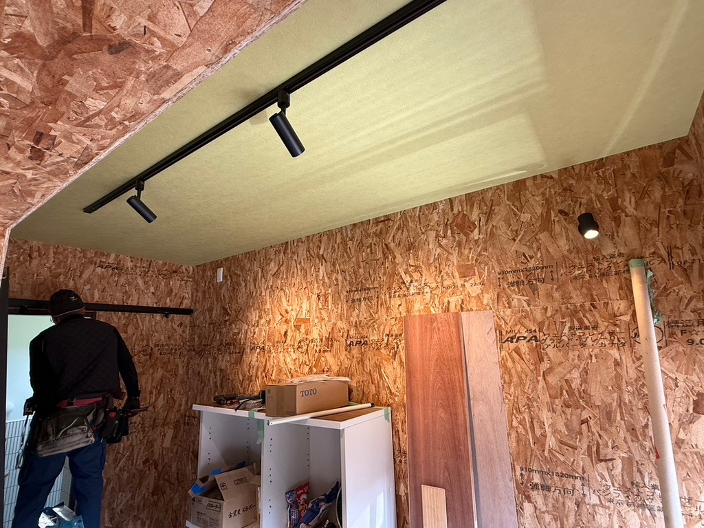 照明機器＠大島の食堂